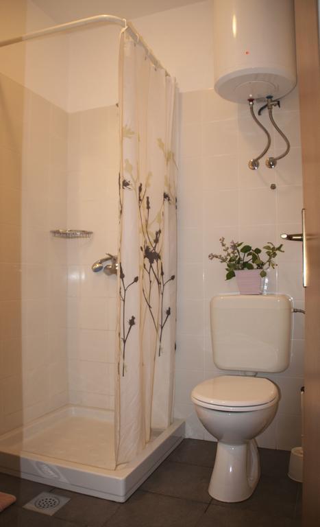 House Baglija Apartment Lumbarda Cameră foto